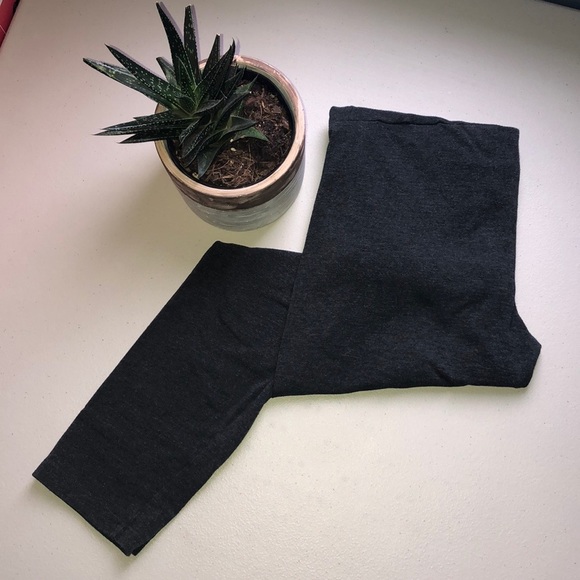 GAP Maternity Bundle - Picture 5 of 11